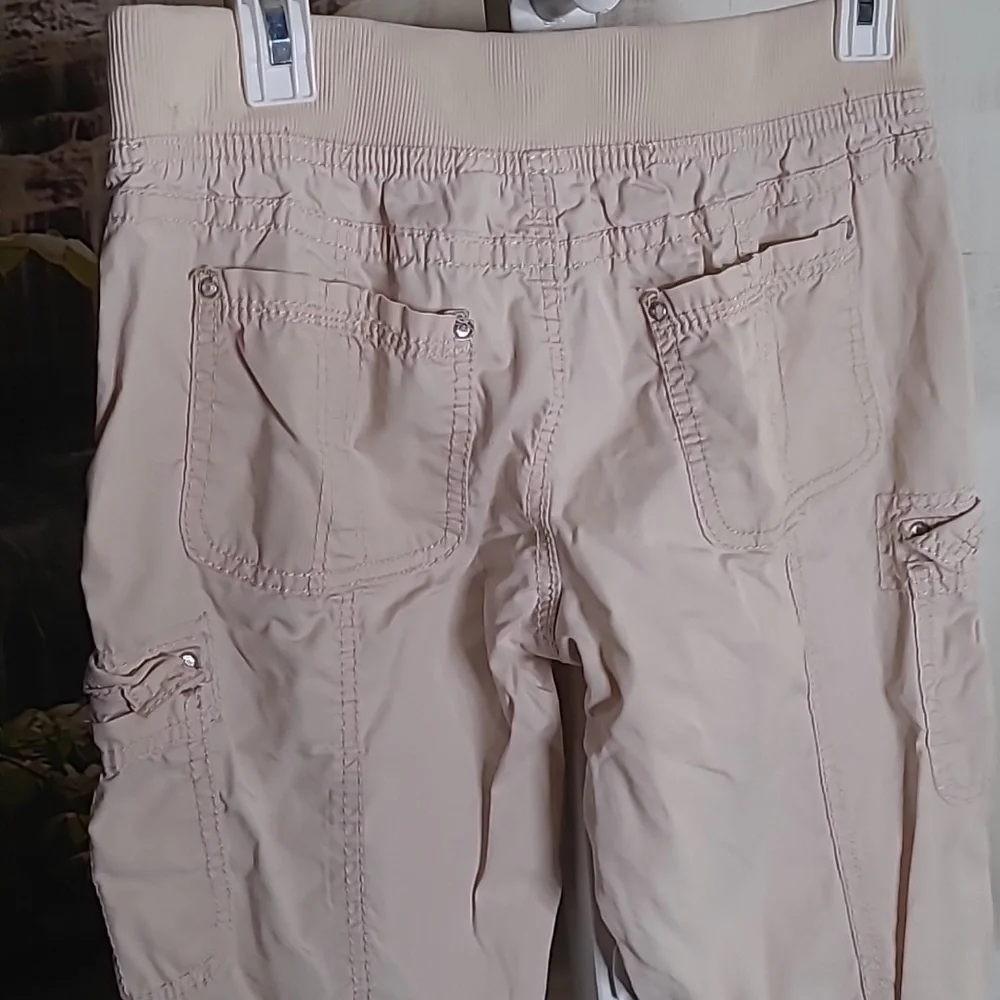 Justice Girls 16 1/2 casual tan khaki lightweight cargo pants